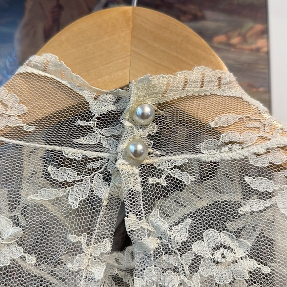 Super Elegant Vintage Wedding Gown Year 1982 With Separate Inner Dress Pompom - Picture 6 of 10